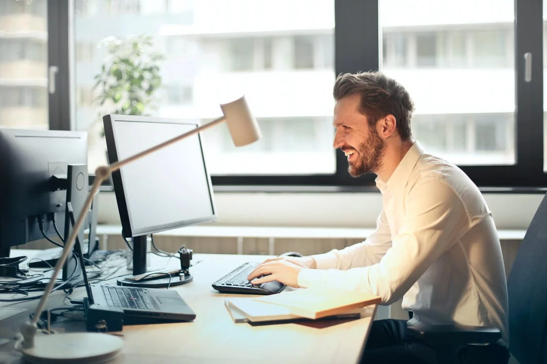 How Businesses Can Use Technological Advancements to Recruit Top Workers
