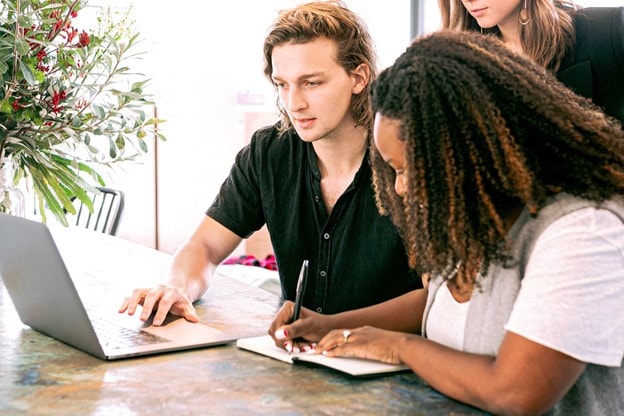 How to Choose the Right Digital Marketing Agency