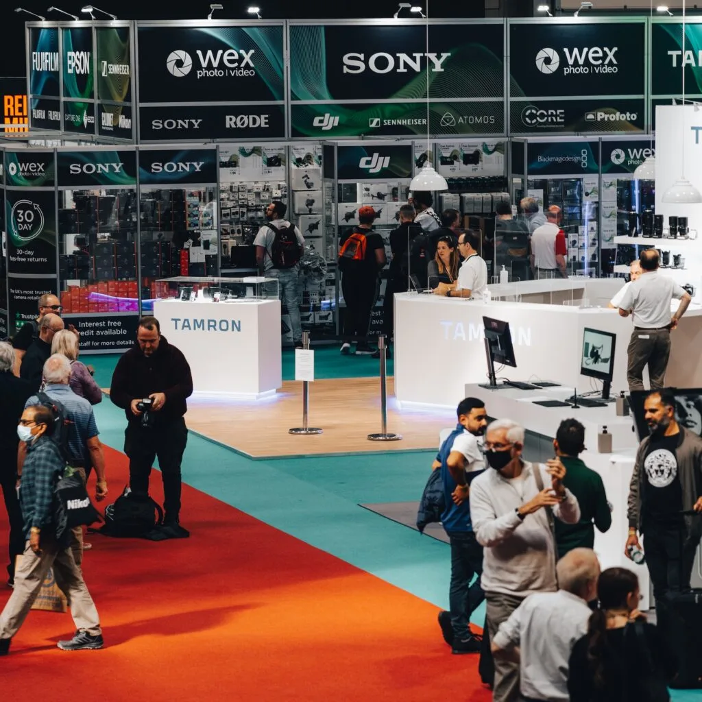 Trade-Show-101-A-Comprehensive-Journey-through-Exhibitions-and-Beyond-001