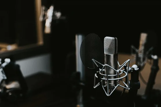 host podcast