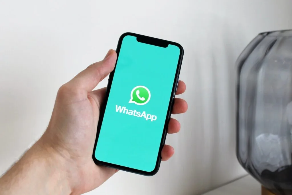 Building-A-WhatsApp-Marketing-Strategy-Key-Elements-To-Consider-001