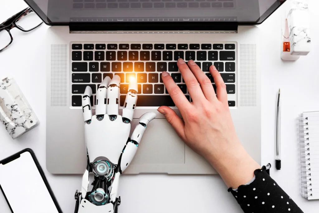 3-Tips-to-Include-AI-in-Your-Digital-Marketing-Strategy-001
