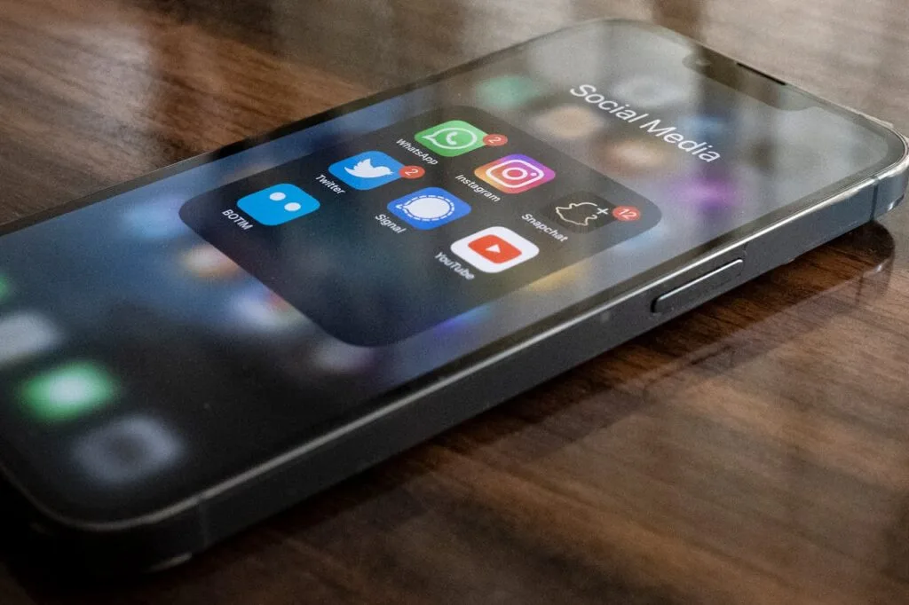 mobile apps on the phone